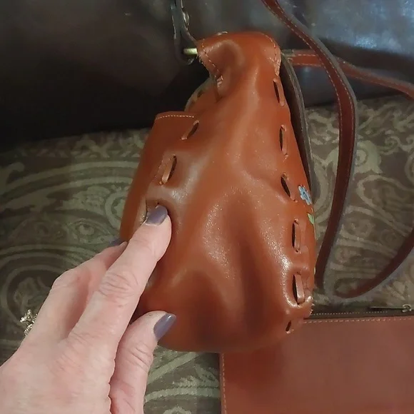 Patricia Nash Floral Bag And Matching Wallet Set - Picture 6 of 10